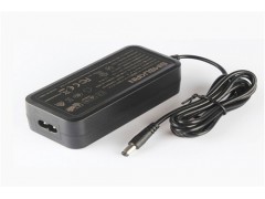 24V2.5A車載電源適配器適用于60W點(diǎn)